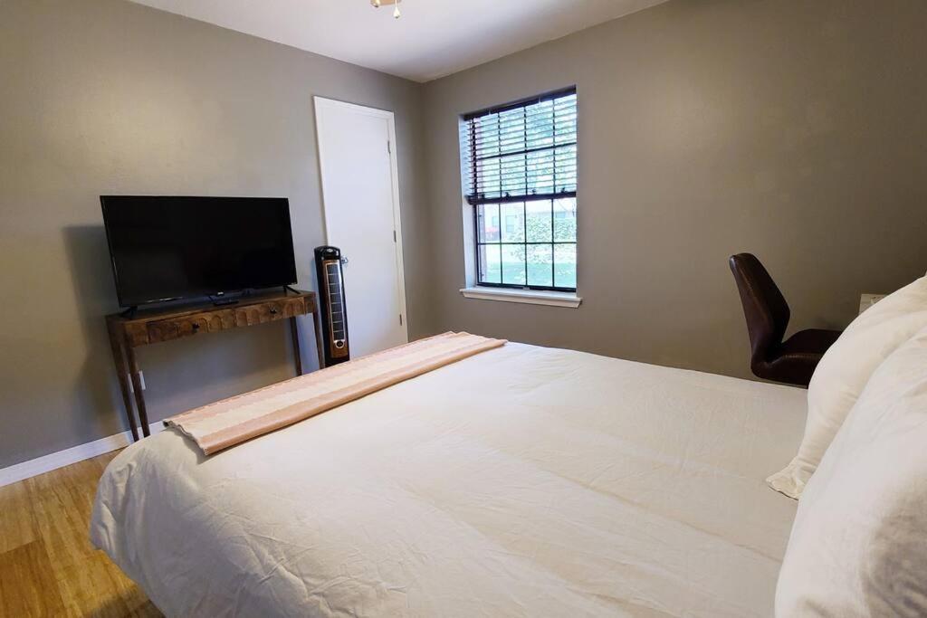 Centrally Located In Rogers And Bentonville! -Private Rooms Eksteriør bilde