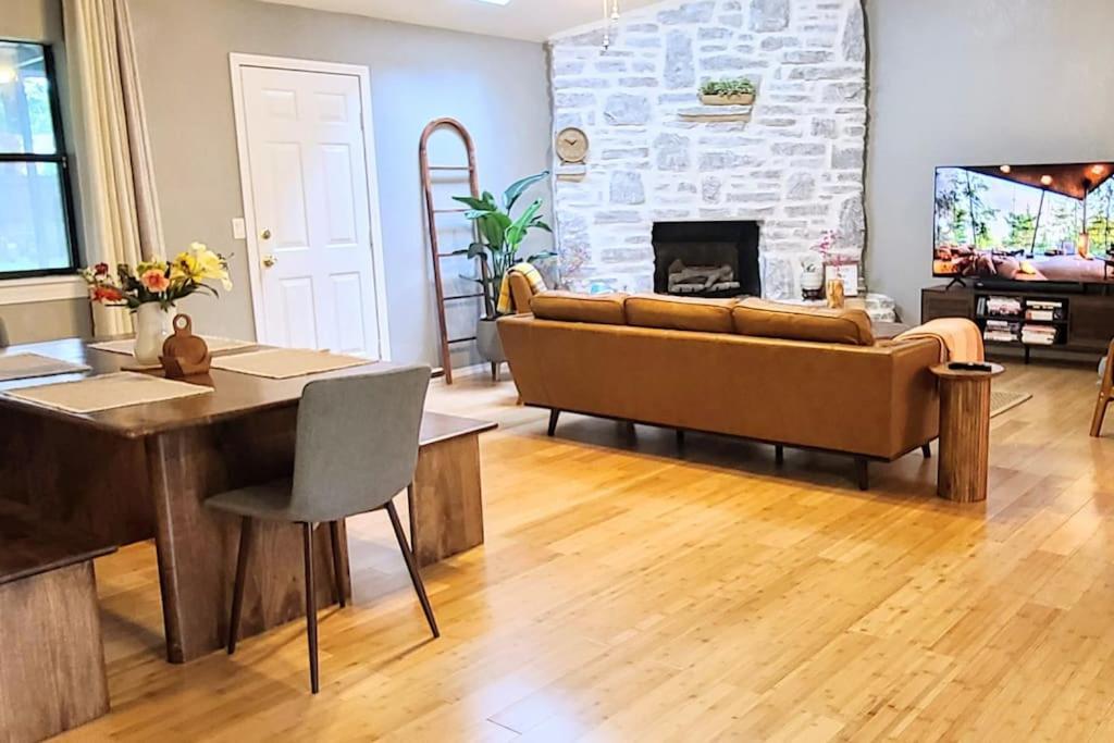 Centrally Located In Rogers And Bentonville! -Private Rooms Eksteriør bilde
